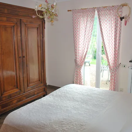 Bed & Breakfast La Casina Di Croxe 3*